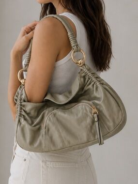 B.Makowsky buttery leather hobo shoulder bag in pale gray/ taupe